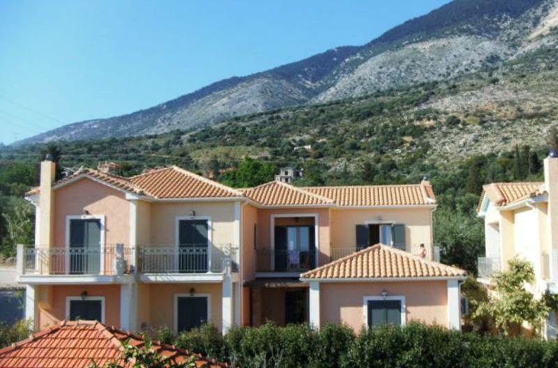 Liocharis Apartments Lourdata  Luaran gambar