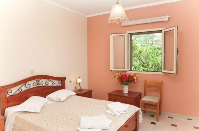 Liocharis Apartments Lourdata  Luaran gambar