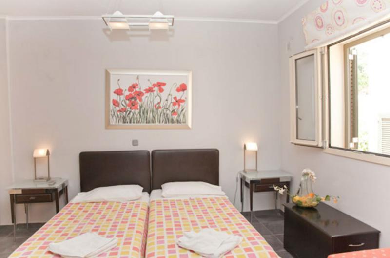 Liocharis Apartments Lourdata  Luaran gambar