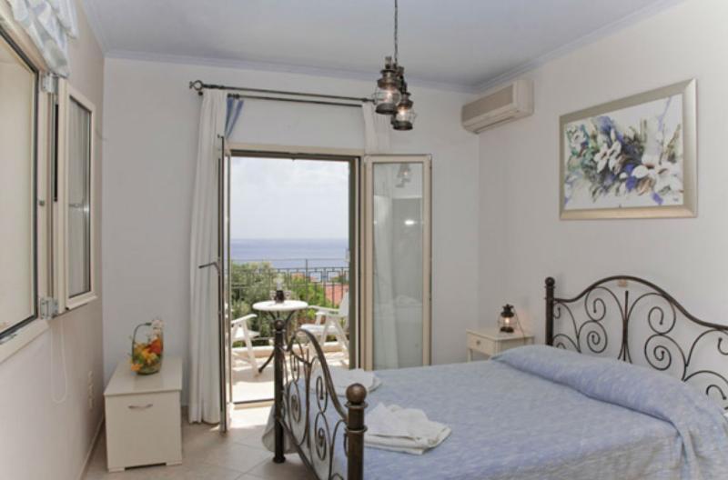 Liocharis Apartments Lourdata  Luaran gambar