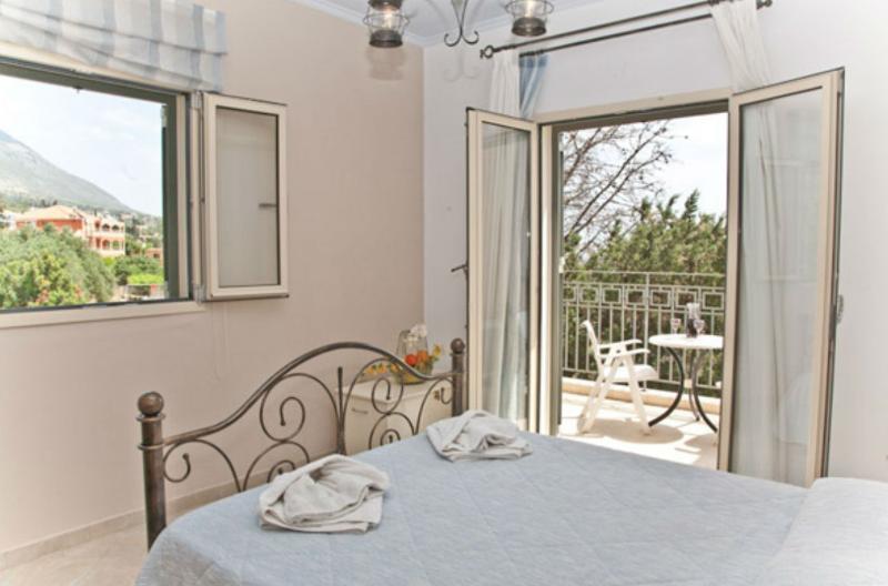 Liocharis Apartments Lourdata  Luaran gambar